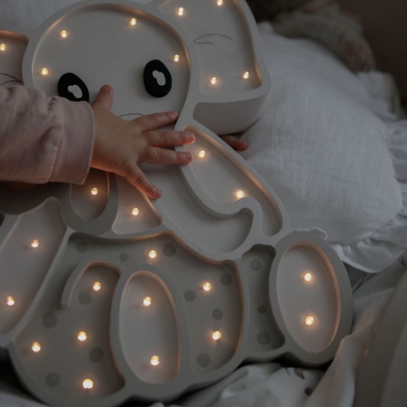 grande lampe en bois