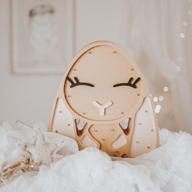 lampe de sol en bois