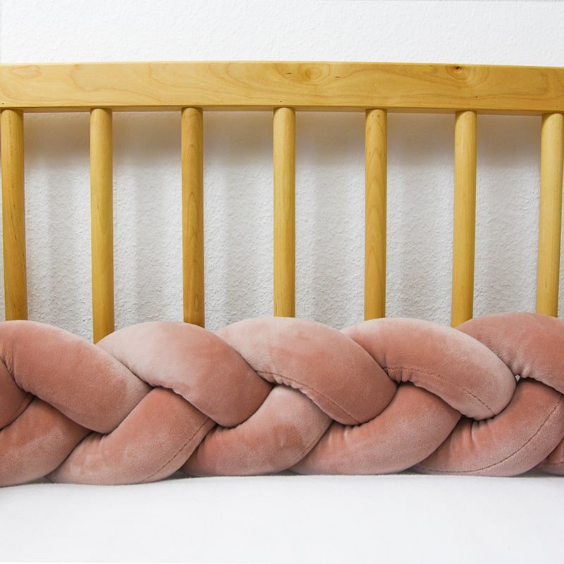 tresse de lit vieux rose