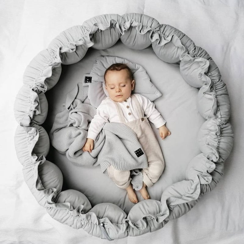 Réducteur de lit bébé - cocon bébé - Mon Univers Bébé