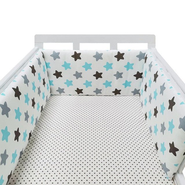 Tour de lit bébé étoilé